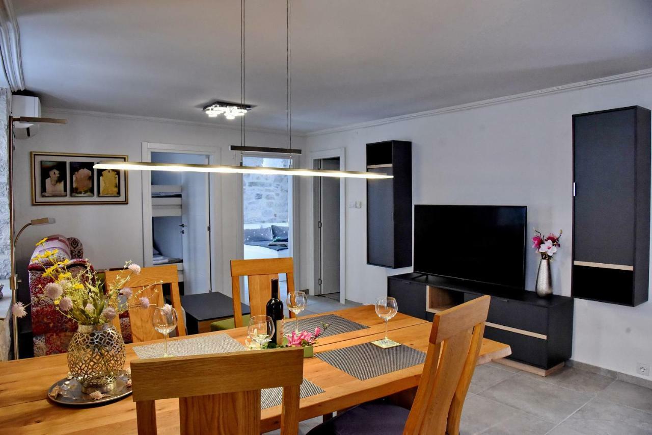Lana & Ena Apartments Kotor Dış mekan fotoğraf