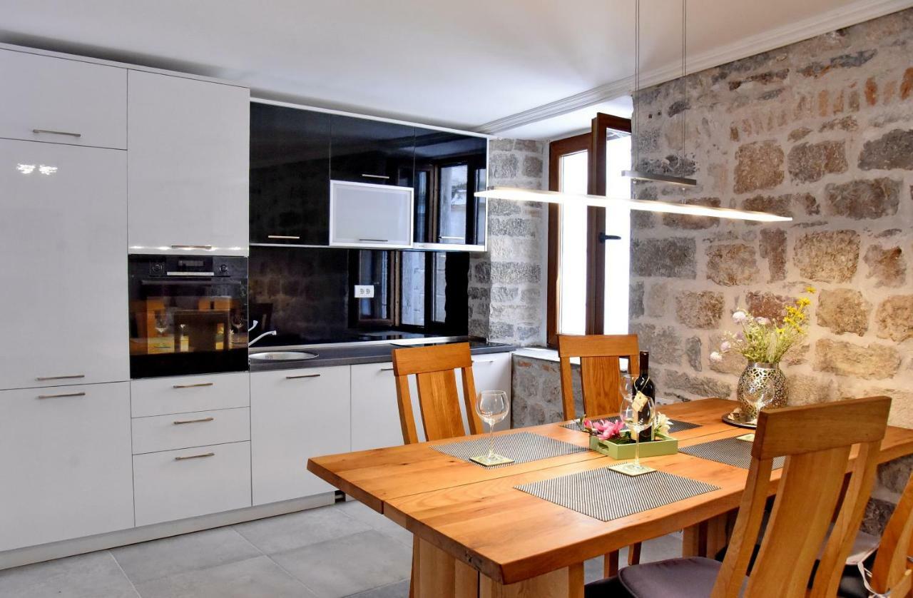 Lana & Ena Apartments Kotor Dış mekan fotoğraf