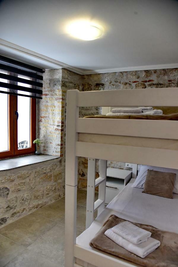 Lana & Ena Apartments Kotor Dış mekan fotoğraf